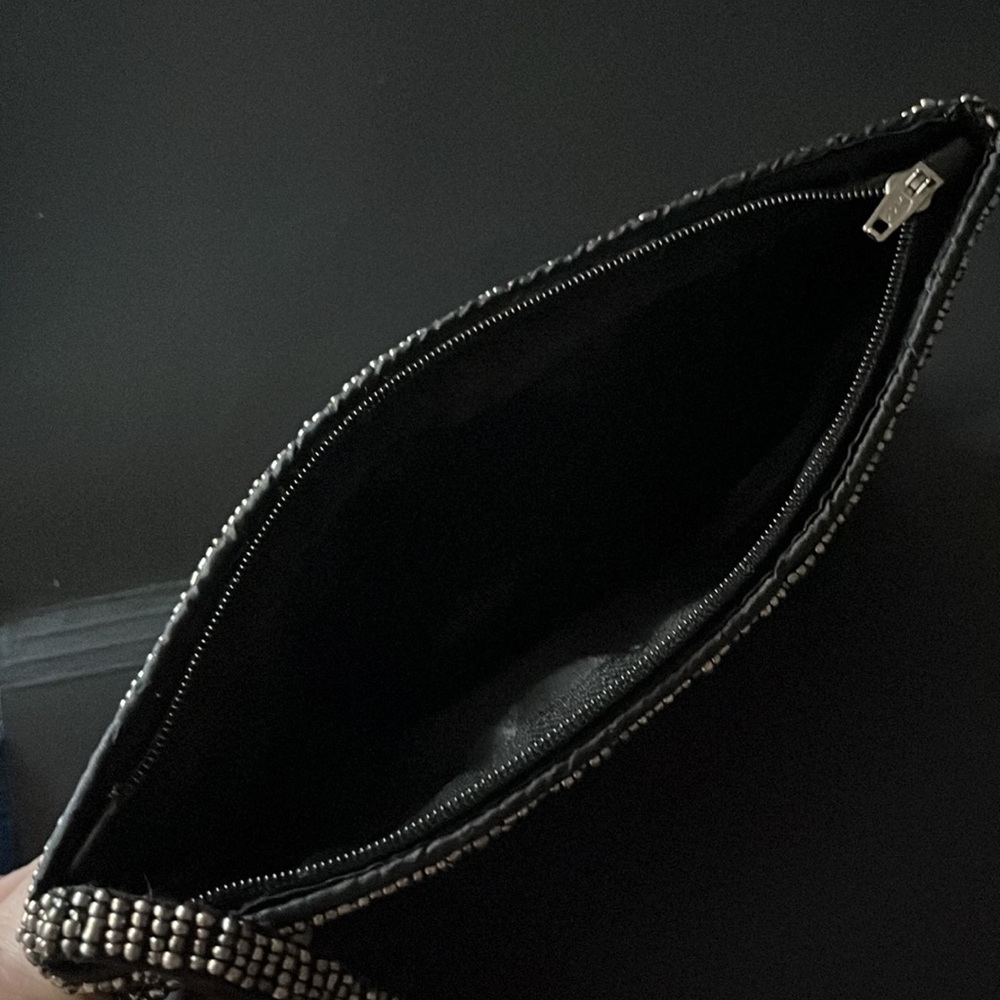 Beautiful Beaded clutch - Picture 8 of 10